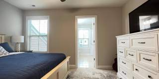 737 Lampwick Lane Gallery 13