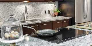 915 Olive Street Gallery 12