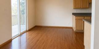 Spacious Southwest Fort Collins Townhome Near Cathy Fromme Prairie - 3bd 3ba AVAILABLE Gallery 5