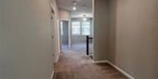 2568 Morehead Street Gallery 16