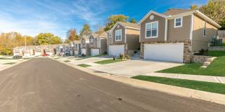 Parkway Oaks Townhomes and Duplexes Gallery 17