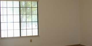13004 Hillary Way - NW - 3+2 with pool and RV parking! Gallery 11