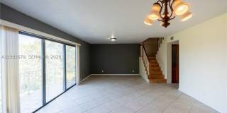 430 Commodore Dr Gallery 23
