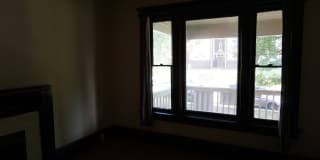 6 Bedroom 3 full bath House Gallery 20