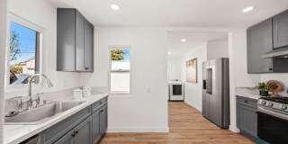 2925 West Shorb Street Gallery 13