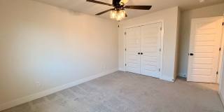 Spacious 4-Bedroom Home with 3-Car Garage Gallery 28
