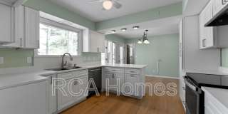 423 Jenny Lane Gallery 1