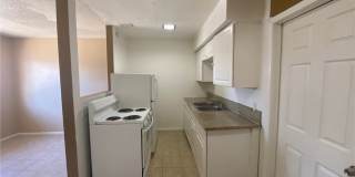 236 W Philadelphia Avenue Gallery 12