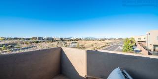 1 MO. FREE RENT! Gorgeous Corner-Lot Townhouse with Mountain Views Gallery 19