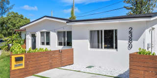 2380 NE 137th St Gallery 2