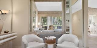 175 Gran Via Gallery 25