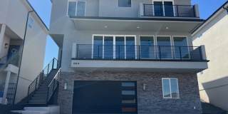 VIEWS! Luxury Townhome in Washington Gallery 1
