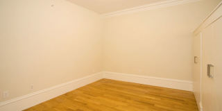 Beautiful studio in the south end… Gallery 7