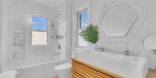985 Ocean Avenue Gallery 131