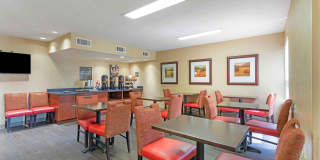 Memphis - Wolfchase Galleria Gallery 11