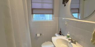 Furnished 2/2 Home in Crestview 3-12 month lease terms available Gallery 15
