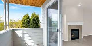 Spacious 3-Story Home with 2 Car Garage and Large Deck! Gallery 20