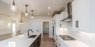 East Medford Cedar Links Living Gallery 8