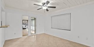 1250 SE Petunia Avenue Gallery 23