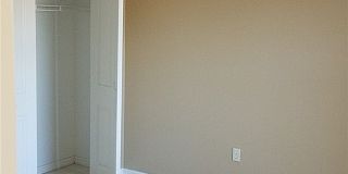 932 Dobbins Street E Gallery 14