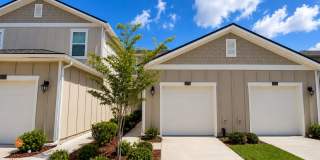 Spacious 2 Bed, 2.5 Bath Townhome with Attached Garage. Move In Ready! Spacious 2 Bed, 2.5 Bath Townhome with Attached Garage. Move In Ready! Gallery 1