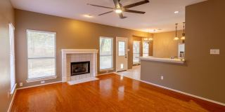 4 bedroom, 2 bathroom home in South Austin! 4 bedroom, 2 bathroom home in South Austin! Gallery 17