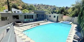1801 Roscomare Road Gallery 32