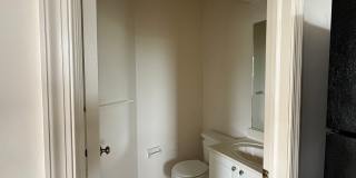Condo Townhouse in Castleton Camden Village Gallery 8