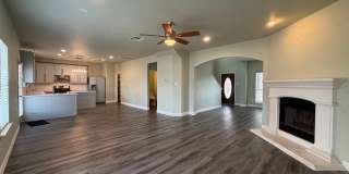 Big 4 Bedroom Home In Round Rock Big 4 Bedroom Home In Round Rock Gallery 3