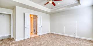 Four bedroom in Stone Lake! Gallery 30