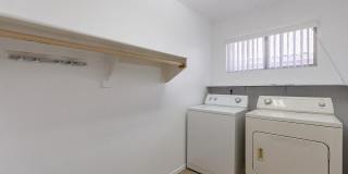 12471 W Holly Street Gallery 22