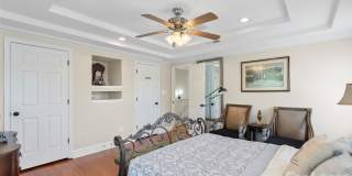 703 S Summit Avenue Gallery 21