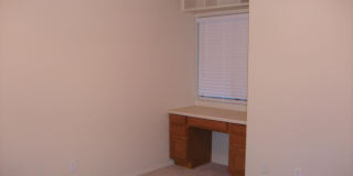 Effortless Central Tucson Living: 2BR Gem with Water/ Sewer/ Trash Included Gallery 8
