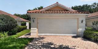 Beautifully maintained 2-bedroom, 2-bath in Island Walk Gallery 1