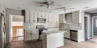 1612 Woodview Drive Gallery 1