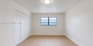 1670 W 42nd St Gallery 35