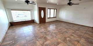 Beautiful 2 Bedroom 1 Bath Home Gallery 3