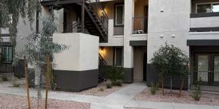 The Crest at Skyline Now offering up to 8 weeks FREE rent! Call today to schedule your tour: (480) 390-5392 Gallery 15