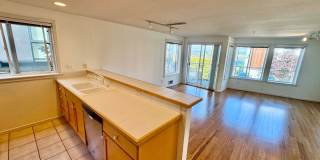 Gorgeous Queen Anne View Condo Gallery 28