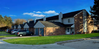 Emerald Apartments Gallery 1