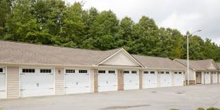 Beautiful 3 Bed 2 Bath Condo with Community Amenities Gallery 26