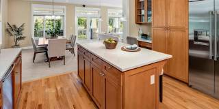 4Bd/2.5Ba Kirkland Home Gallery 17
