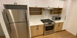 104 Howe Gallery 16