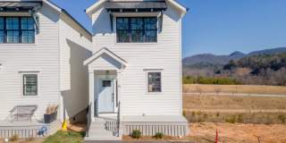 51 Cottonwood St Gallery 1