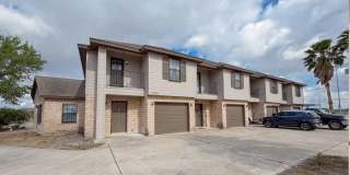 3701 N Arroyo Park Ln Gallery 1
