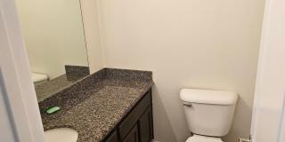 Remodeled 2bed 1.5 bath Ground level Gallery 4