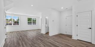 Modern Comfort in the Heart of Johns Island Gallery 15