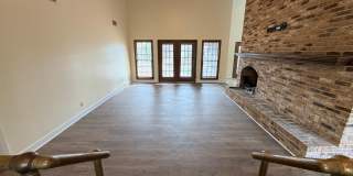 Beautiful 3 Bedroom 2.5 Bath Home in New Wood Valley Gallery 7