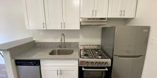 2314 Chariton Street Gallery 3