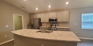 4-bedroom Home in Villamar **MOVE-IN SPECIAL, 50% OFF 2ND MONTH*** Gallery 1